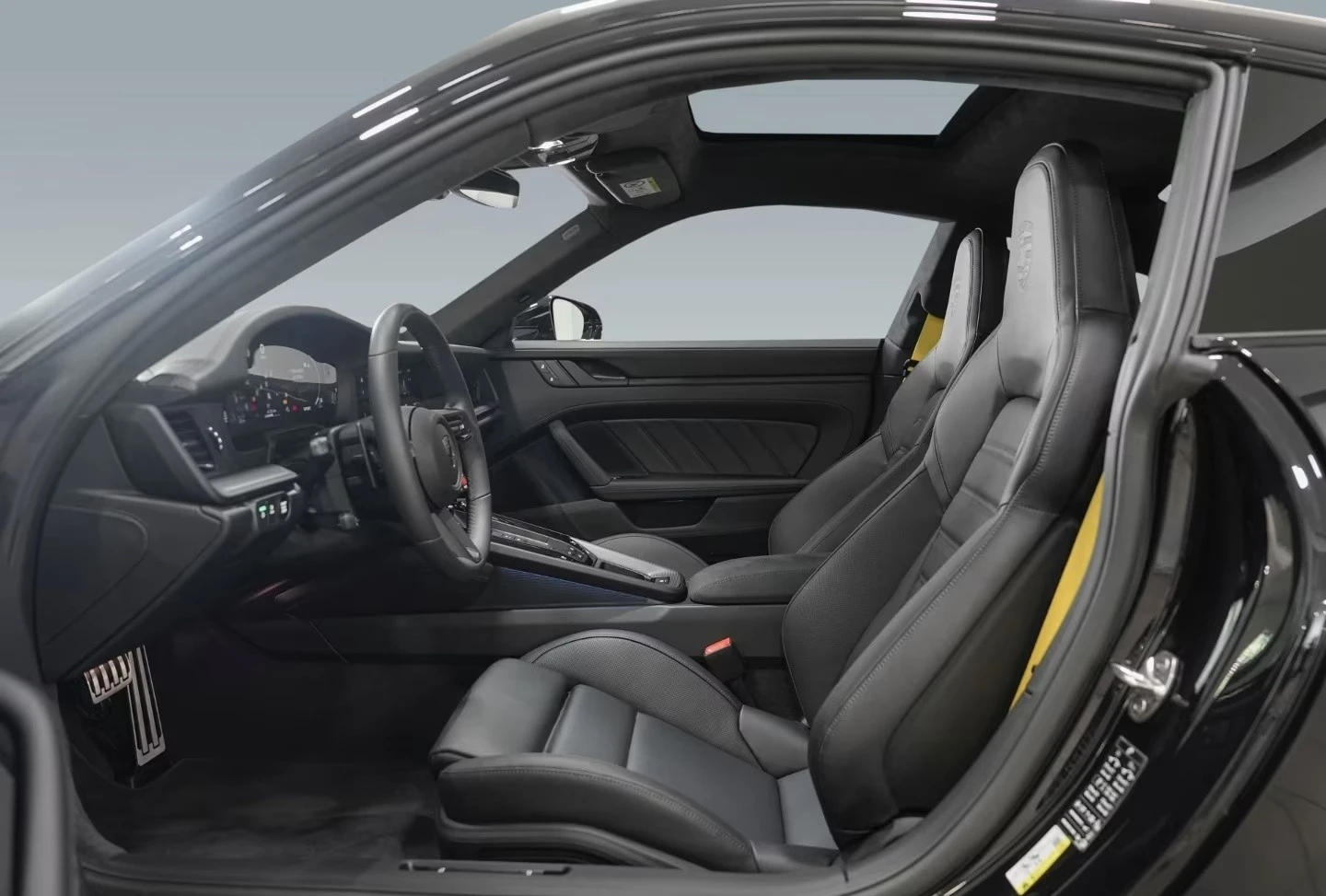 Porsche 911 992 / TURBO S / LIFT / BOSE / CERAMIC / 360 / PANO, снимка 10 - Автомобили и джипове - 55088625