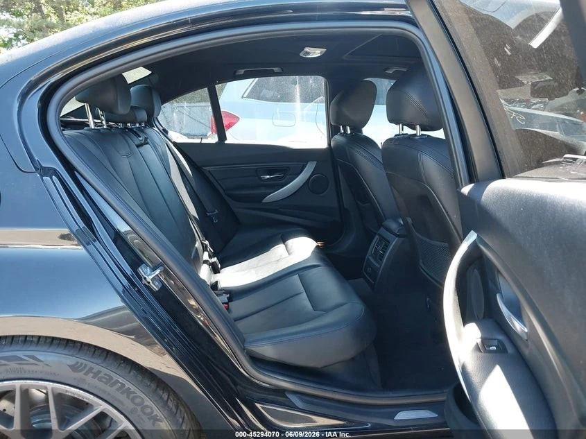 BMW 335 M* PACK* ПОДГРЕВ* SUNROOF* KEYLESS* , снимка 11 - Автомобили и джипове - 55117282