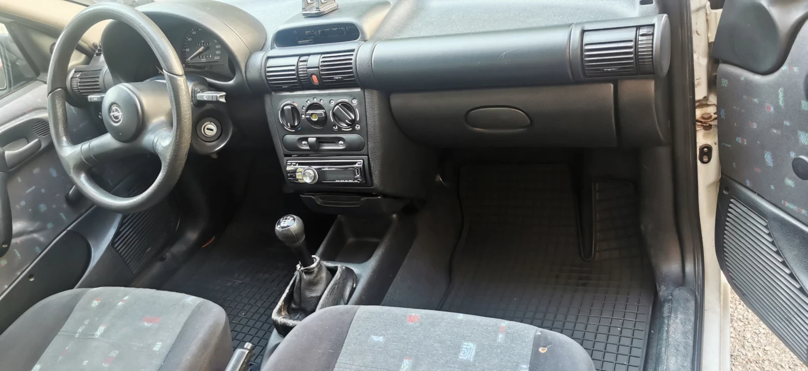 Opel Corsa 1.0, 12V, снимка 6 - Автомобили и джипове - 55424037