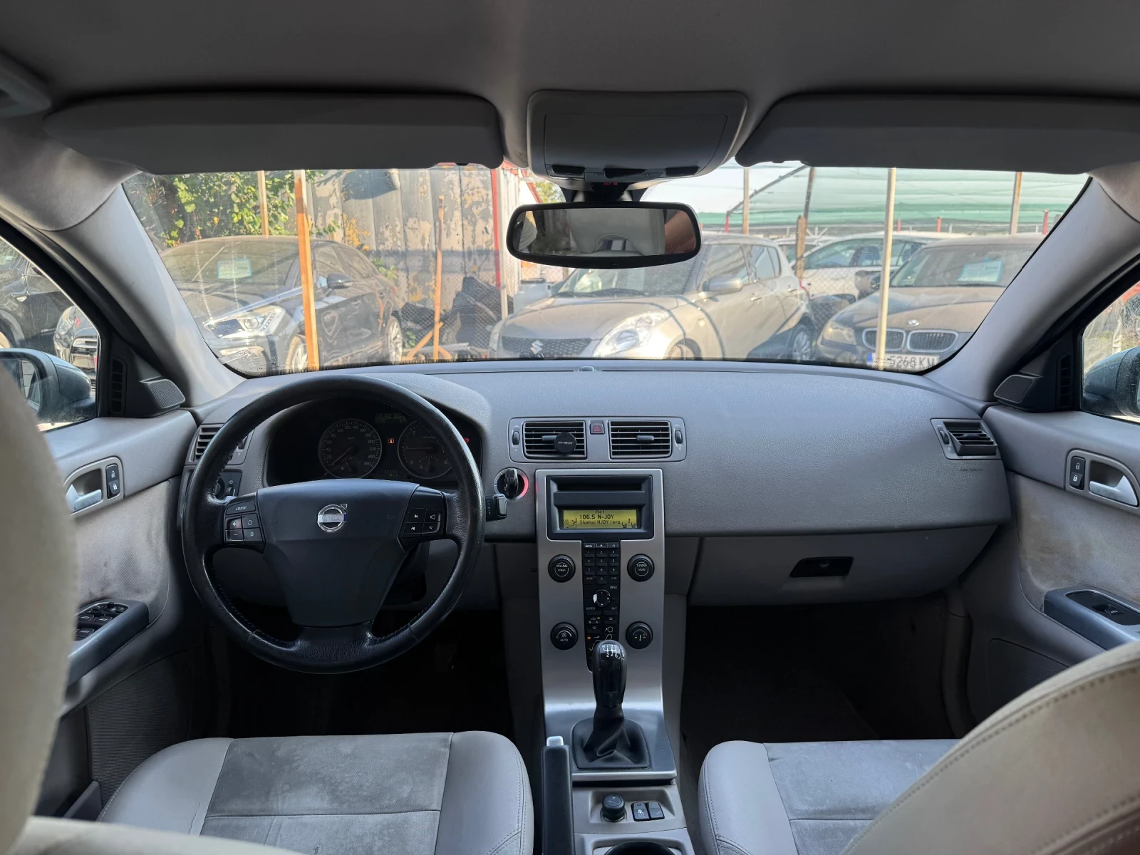 Volvo S40 2.0D, снимка 10 - Автомобили и джипове - 55804230