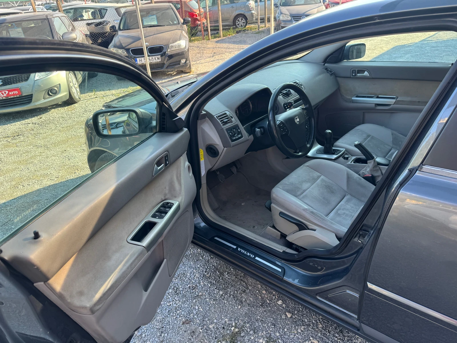 Volvo S40 2.0D, снимка 9 - Автомобили и джипове - 55804230