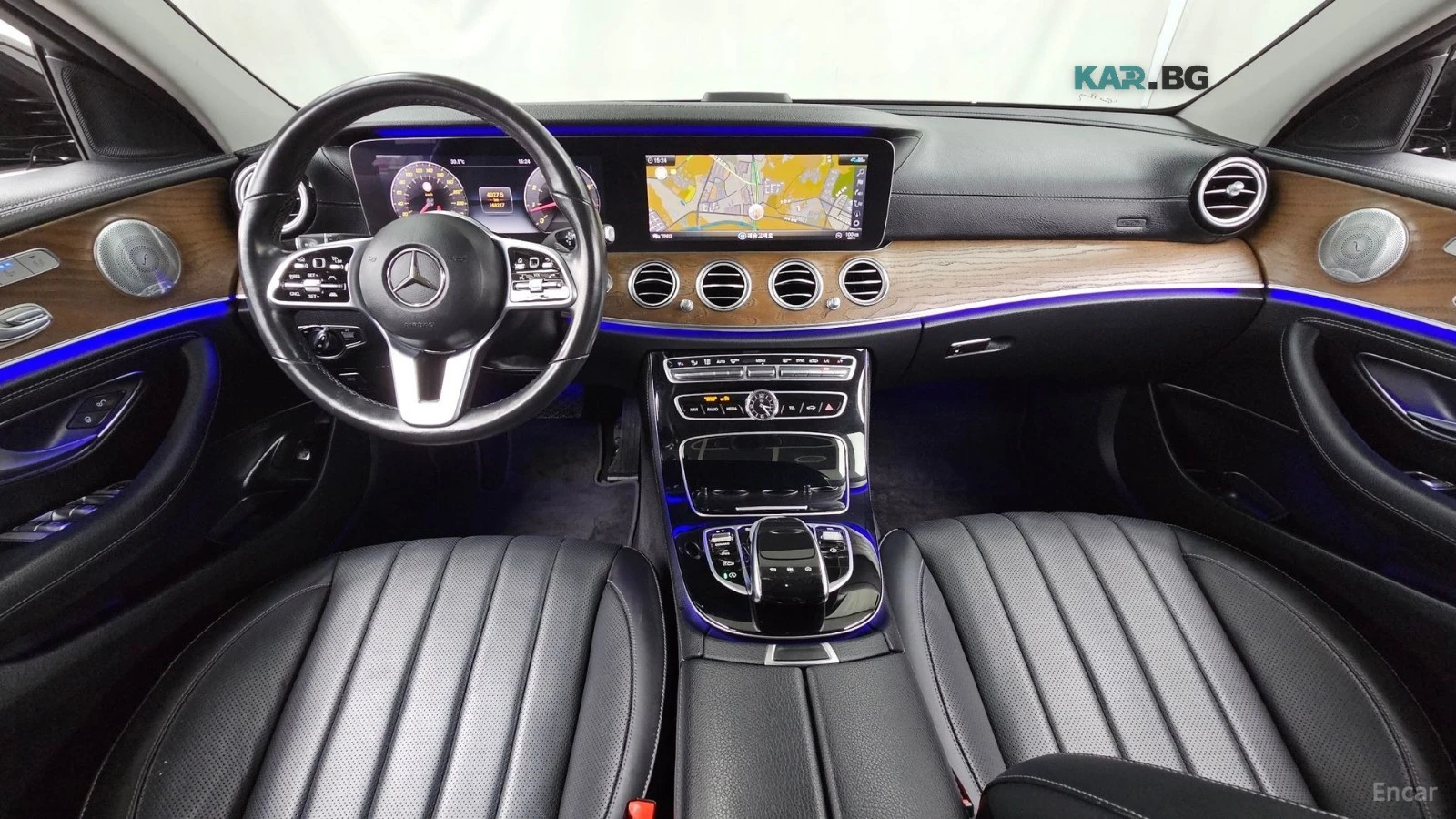Mercedes-Benz E 300 4MATIC* HUD* 360* КОЖА* ОБДУХ* НАВИ* ПАНО, снимка 5 - Автомобили и джипове - 55887341