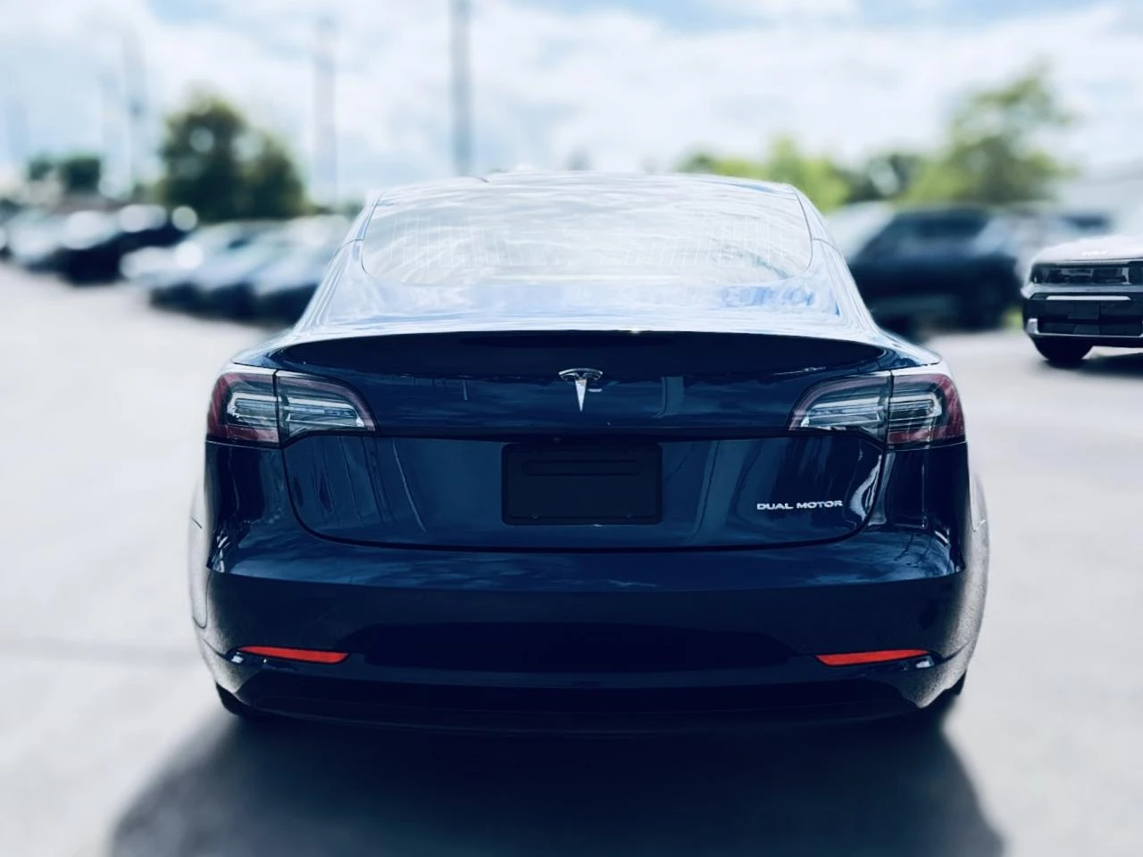 Tesla Model 3 Long Range* Dual Motors* Подгреви* Пано, снимка 5 - Автомобили и джипове - 55900076
