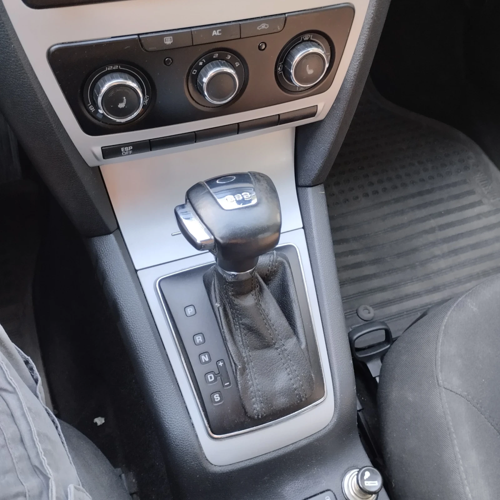 Skoda Octavia, снимка 5 - Автомобили и джипове - 56226398