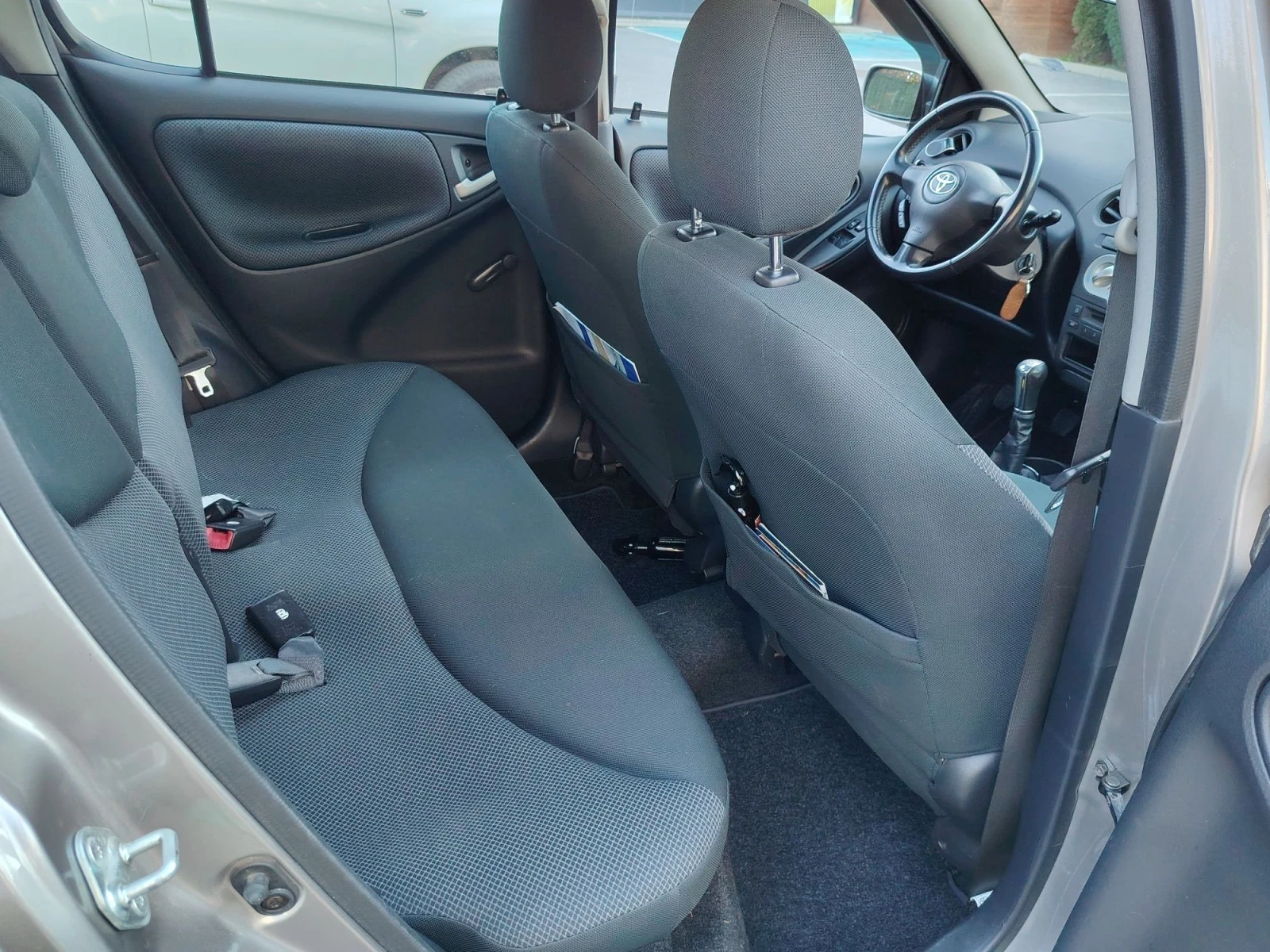 Toyota Yaris 1.4D4D 3.5�/100��. | Mobile.bg � ����������� 11