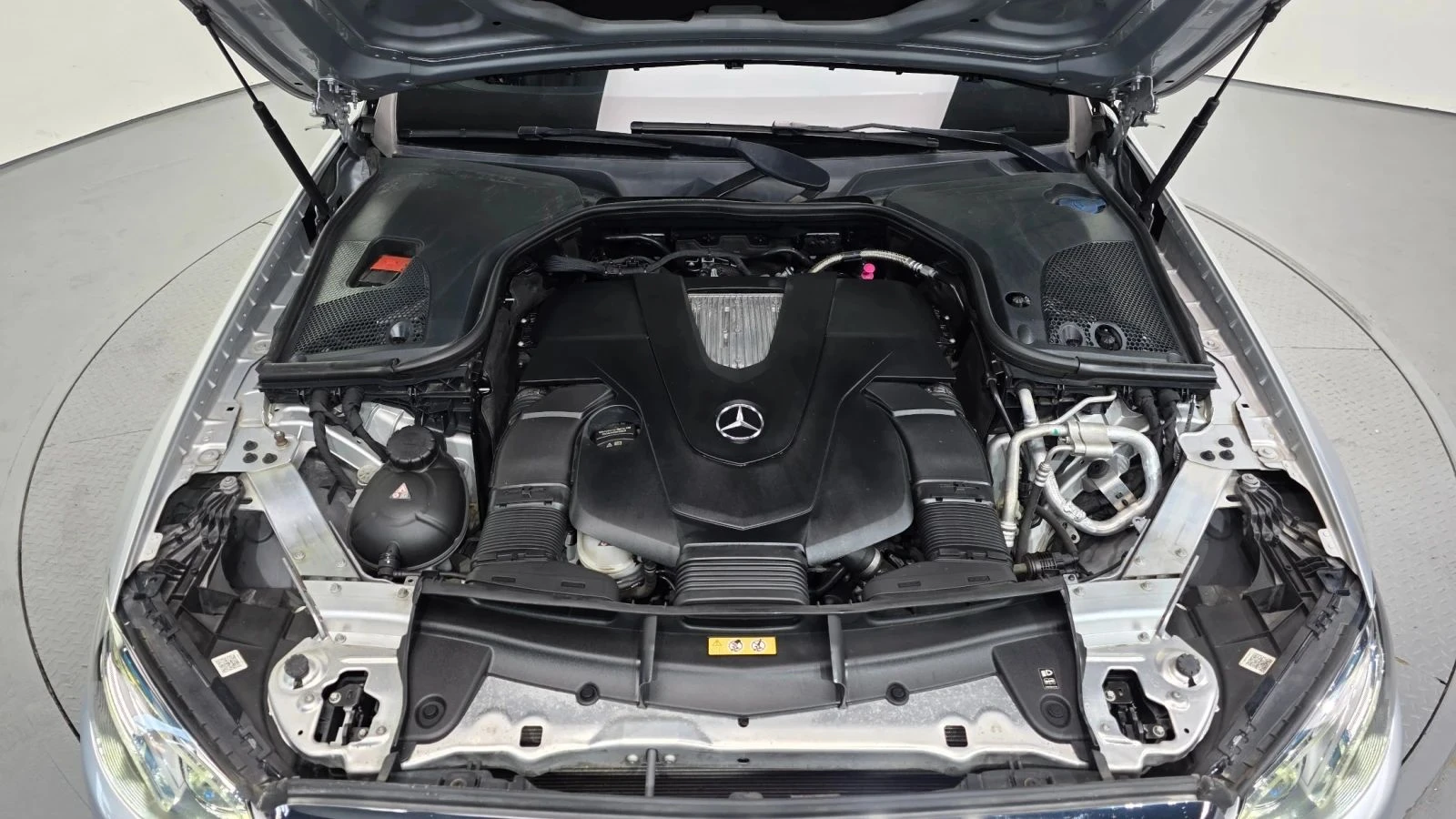 Mercedes-Benz E 400, снимка 6 - Автомобили и джипове - 56688574