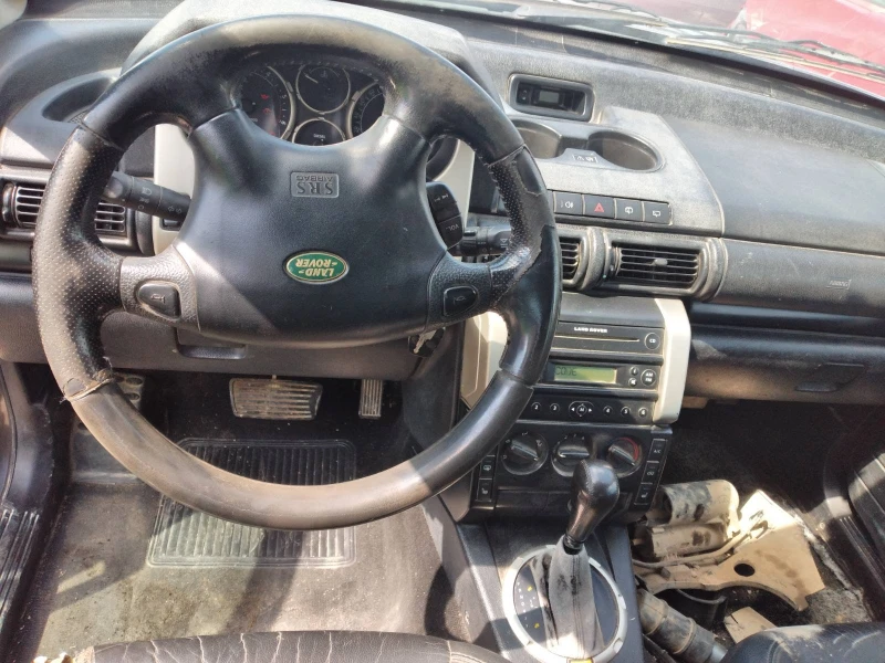 Land Rover Freelander 2.0, снимка 3 - Автомобили и джипове - 40260955