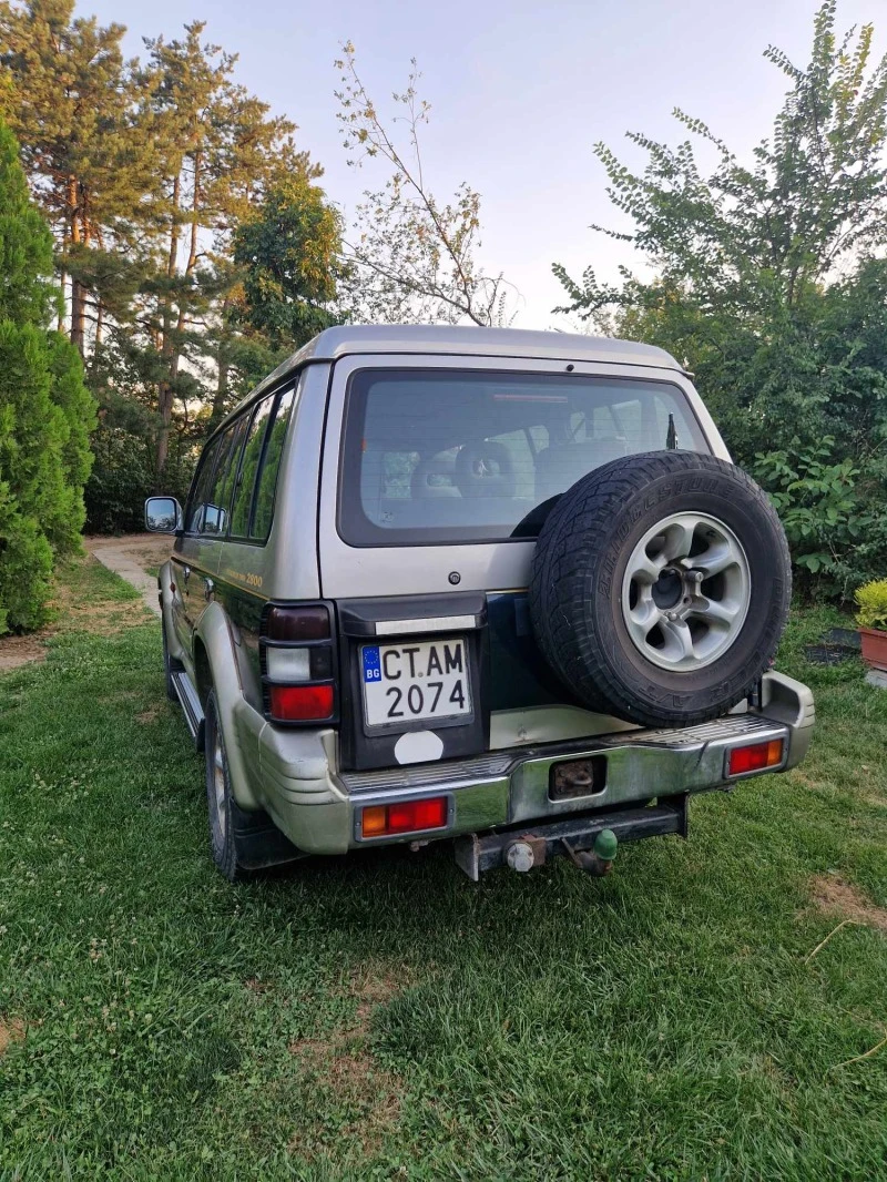 Mitsubishi Pajero, снимка 4 - Автомобили и джипове - 48678113