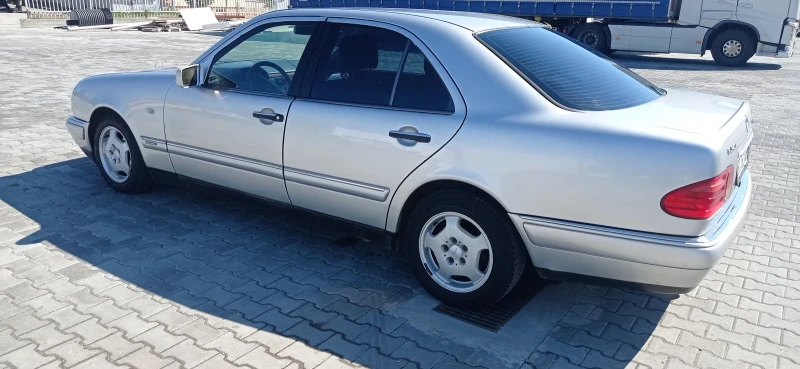 Mercedes-Benz 250 Е250, снимка 6 - Автомобили и джипове - 47553012