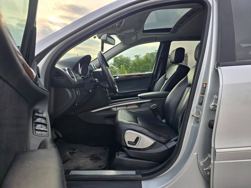Mercedes-Benz ML 320 * 320 cdi* pano* Podgrev* Sport and Allroad pack* , снимка 9 - Автомобили и джипове - 52281478