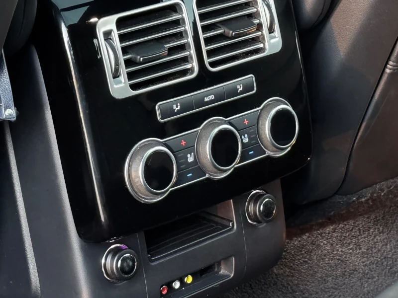 Land Rover Range rover VOGUE 5.0 SUPERCHARGED 510 HP 2016 Г. FULL, снимка 17 - Автомобили и джипове - 52447080