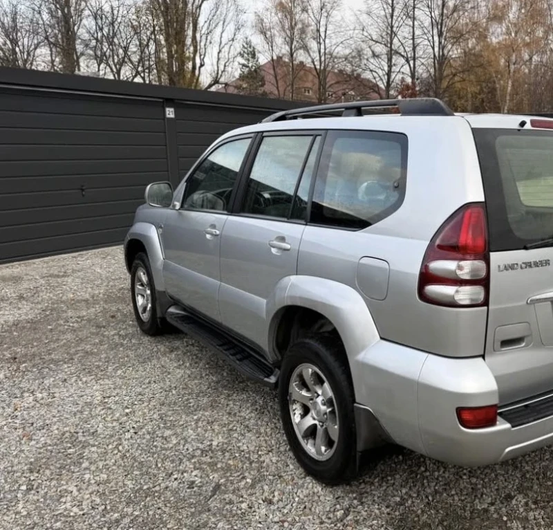 Toyota Land cruiser Automatic , снимка 4 - Автомобили и джипове - 52738990