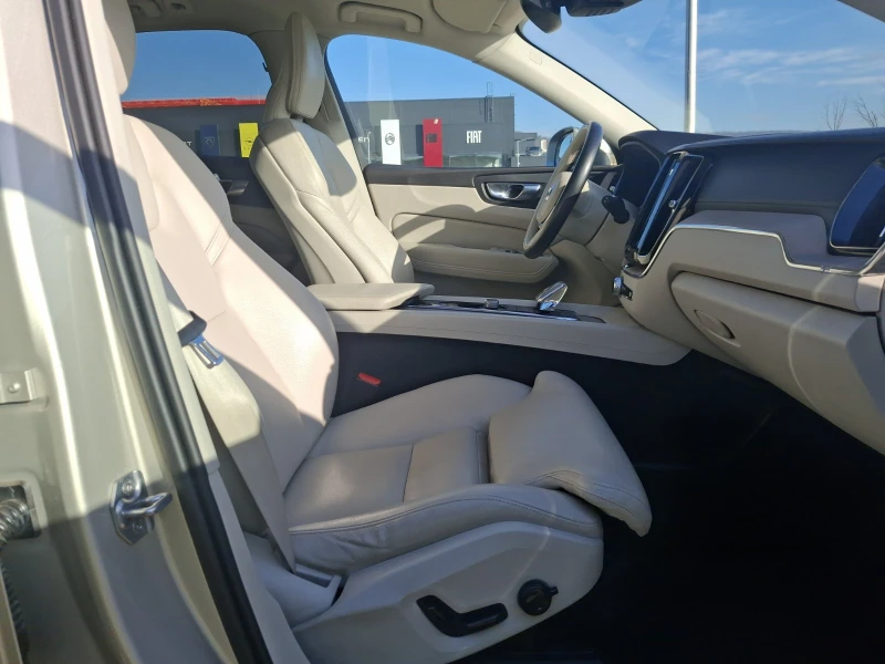 Volvo XC60, снимка 10 - Автомобили и джипове - 53174187