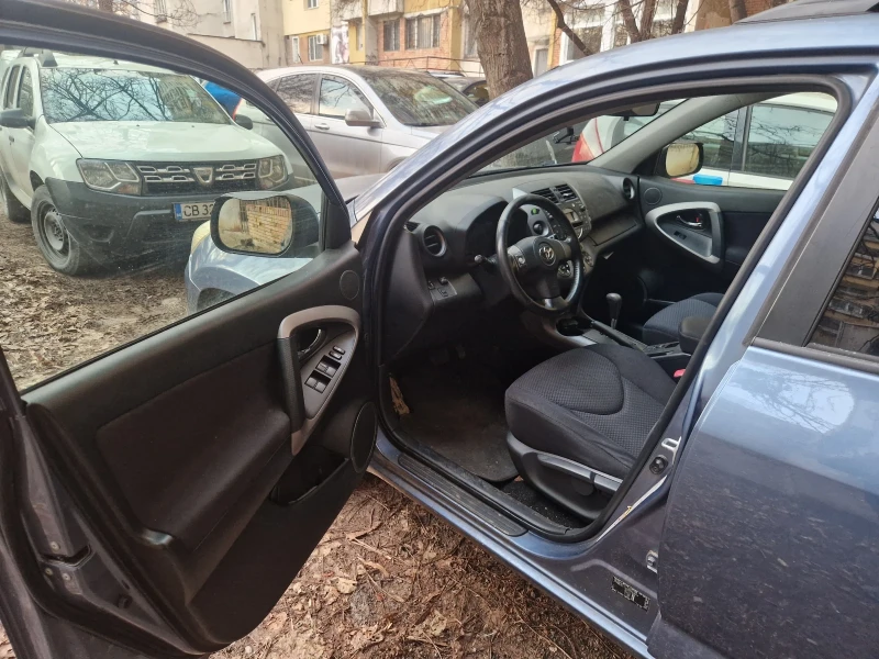 Toyota Rav4, снимка 6 - Автомобили и джипове - 53203509