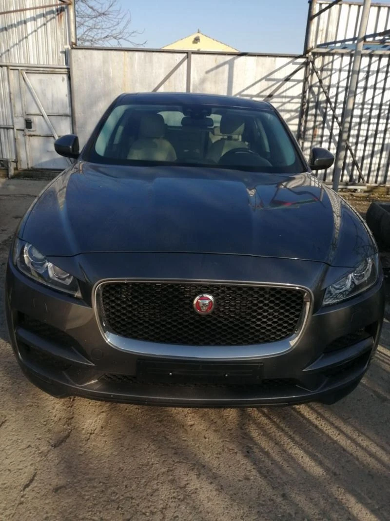 Jaguar F-PACE 2.0, снимка 1 - Автомобили и джипове - 42072373