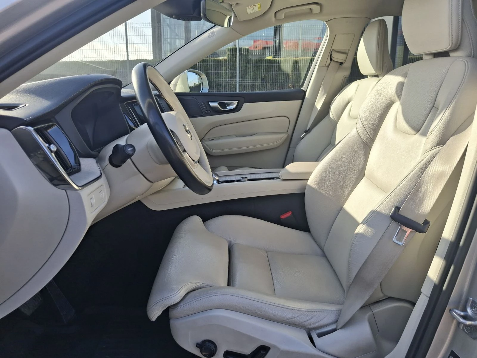 Volvo XC60  - изображение 7