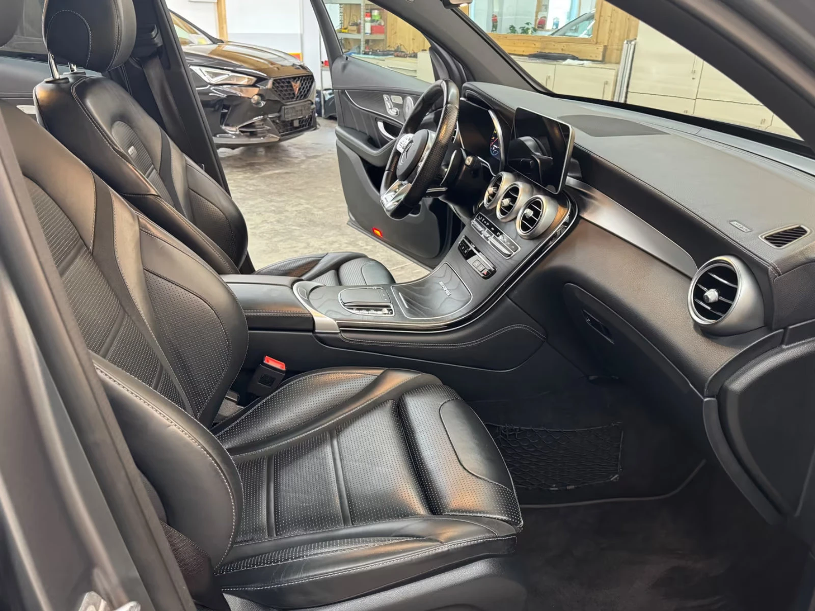 Mercedes-Benz GLC 63 AMG COUPE/476HP/4MATIC/BURM/360/MEMO/DISTR/166q | Mobile.bg � ����������� 13