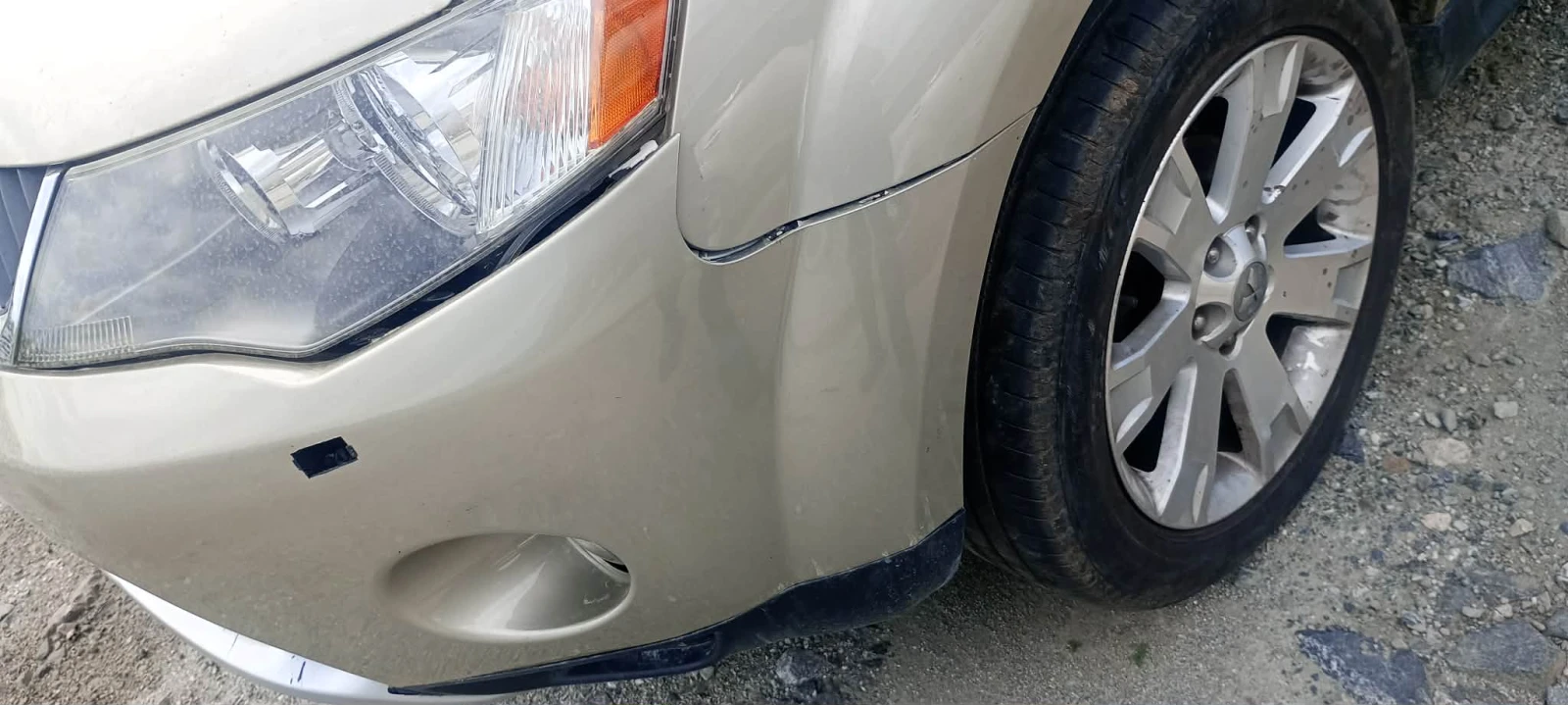 Mitsubishi Outlander 2.4, снимка 11 - Автомобили и джипове - 54343369