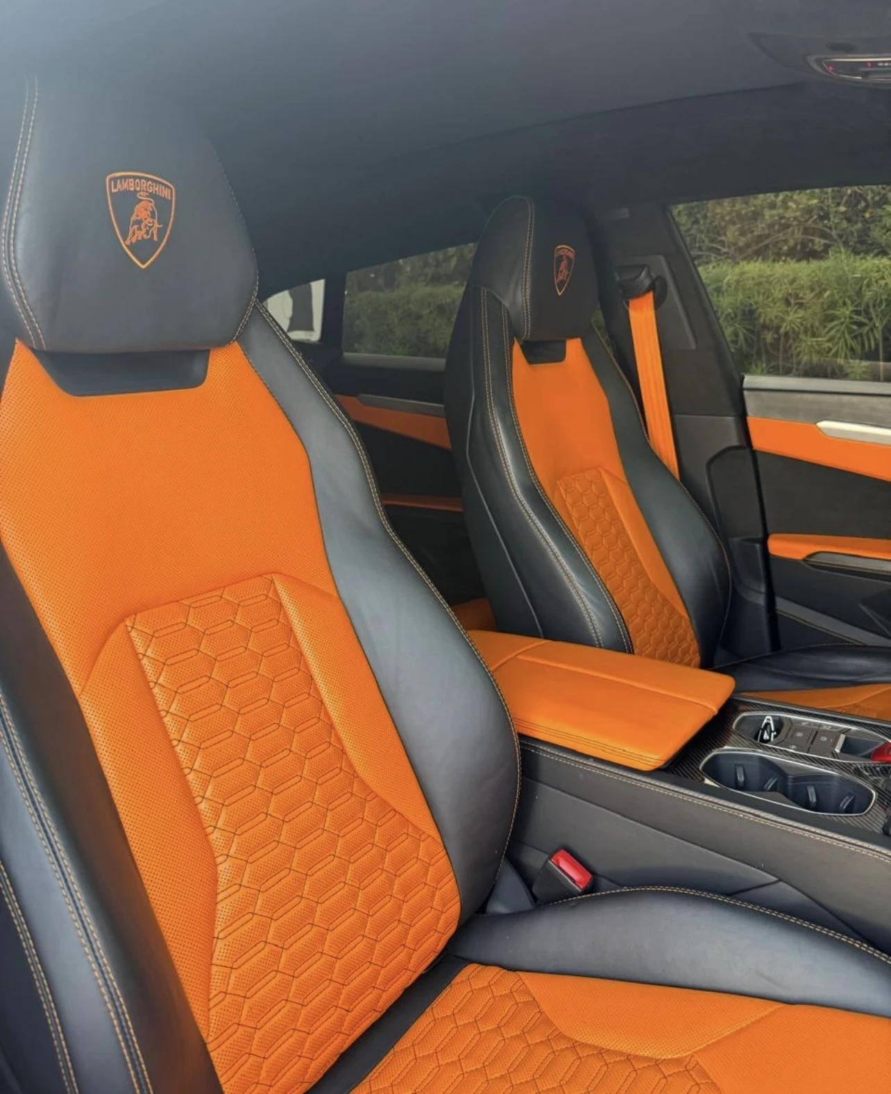 Lamborghini Urus, снимка 5 - Автомобили и джипове - 54382948