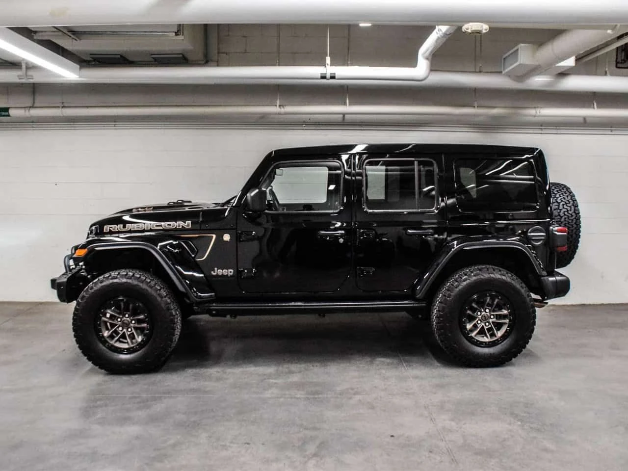 Jeep Wrangler * Rubicon 392 Final Edition + No accident + * CARF, снимка 2 - Автомобили и джипове - 54784925