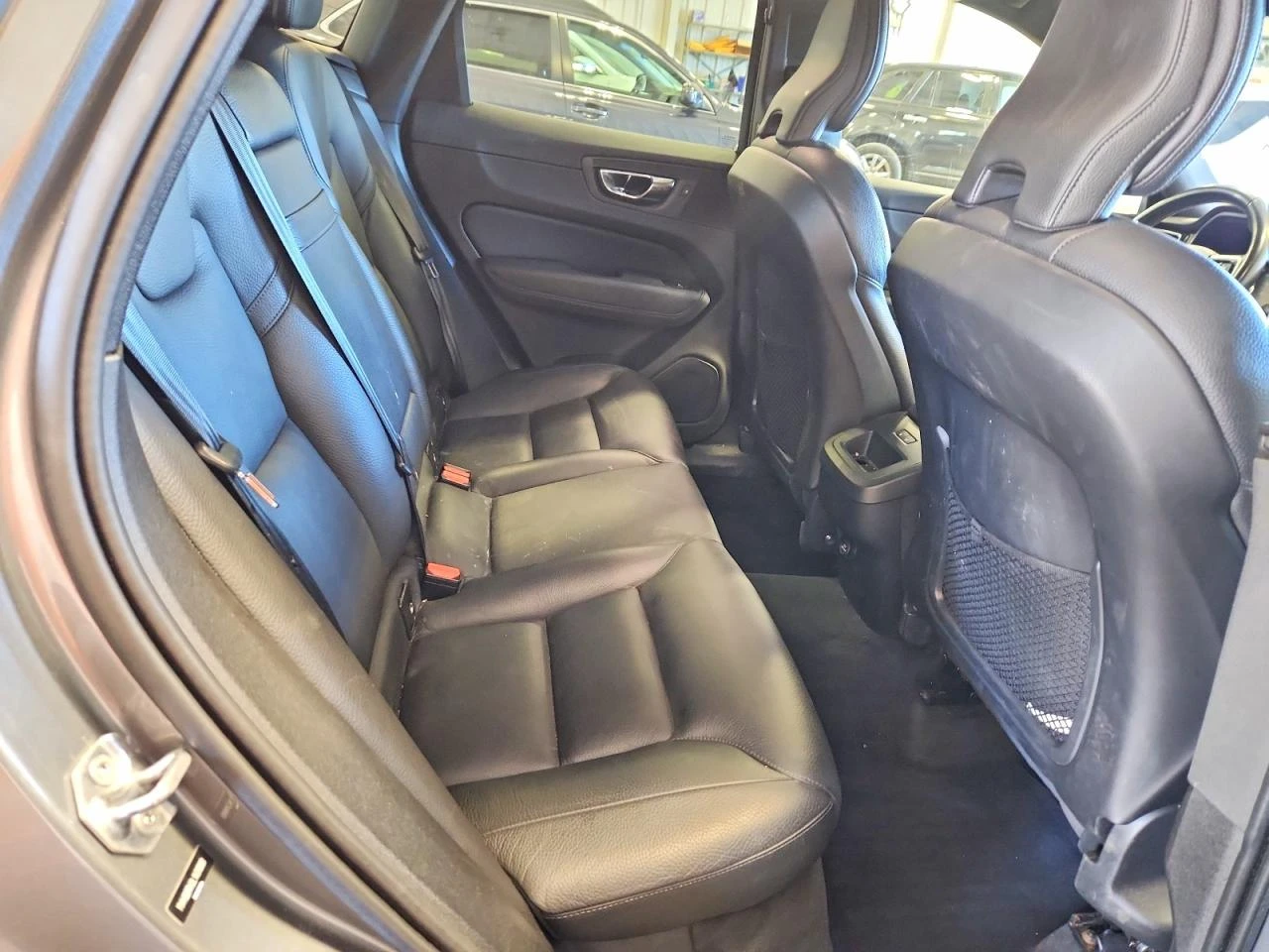 Volvo XC60 T5 MOMENTUM, снимка 11 - Автомобили и джипове - 55199417