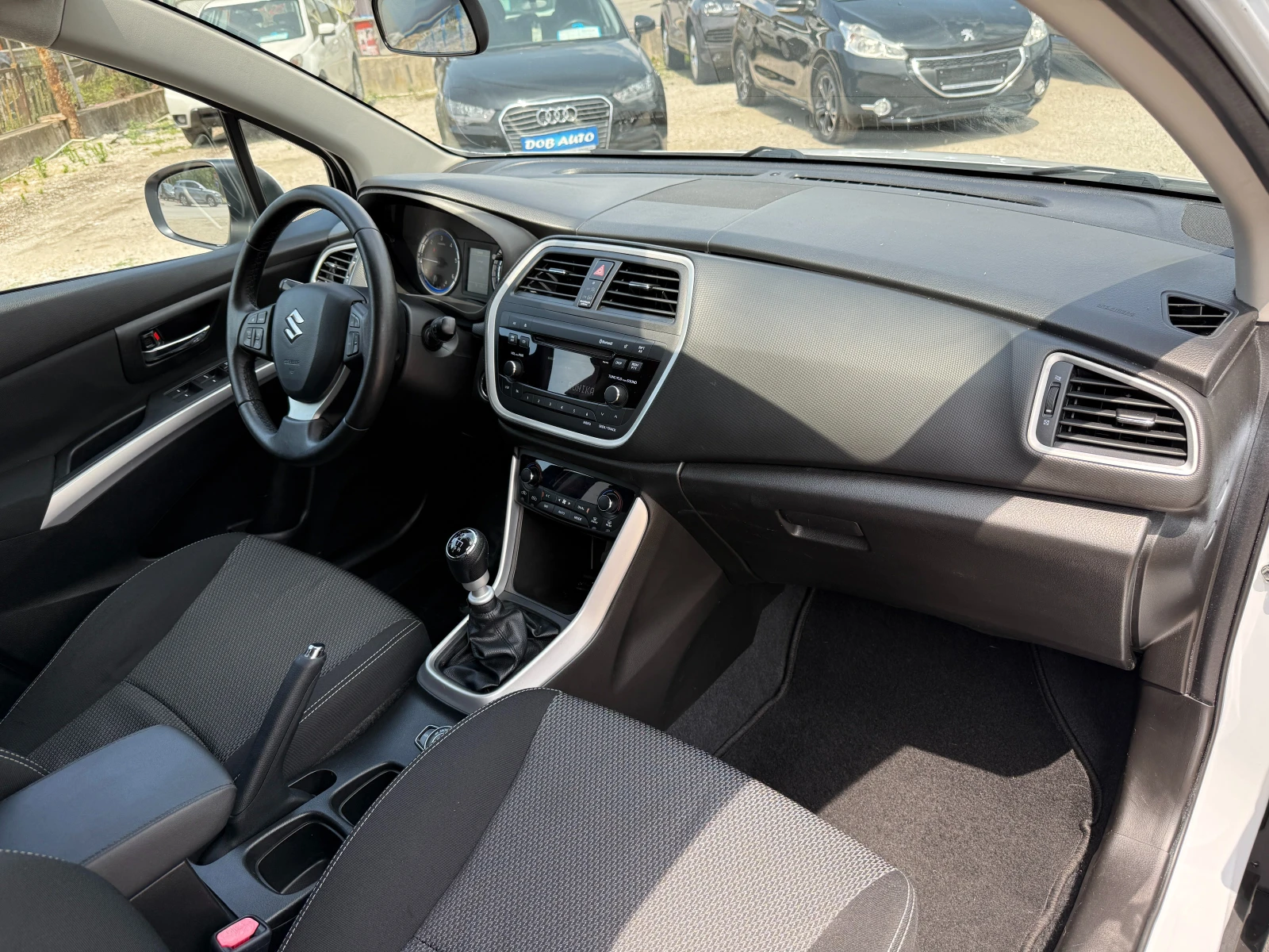 Suzuki SX4 S-Cross 1.6ddis-4X4-Климатроник-Блокаж-Keyless, снимка 15 - Автомобили и джипове - 55413589
