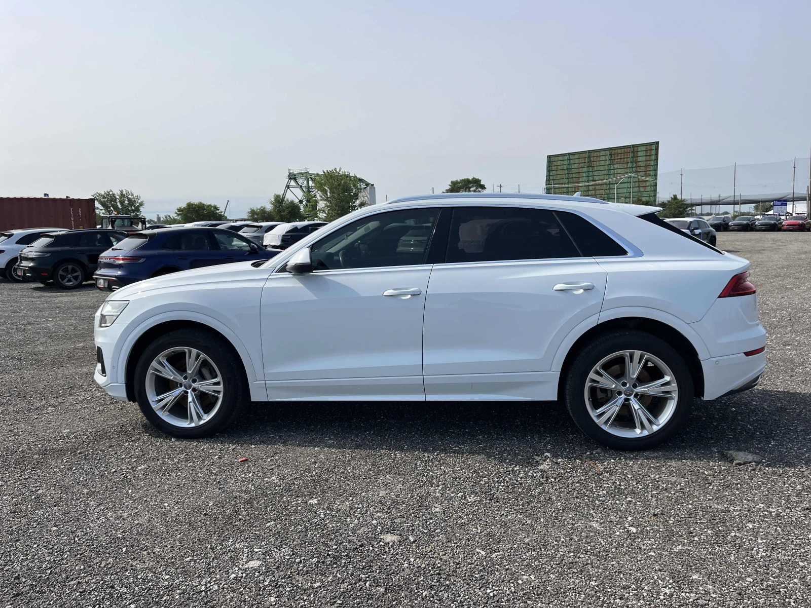 Audi Q8 Technik, снимка 2 - Автомобили и джипове - 55651329