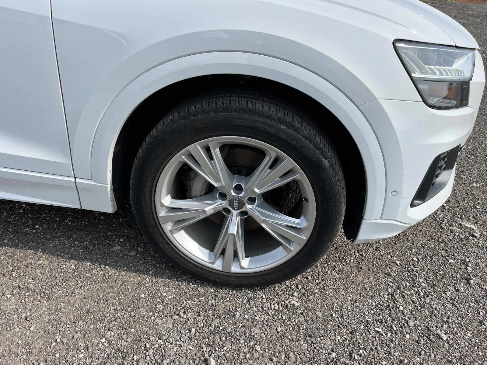 Audi Q8 Technik, снимка 7 - Автомобили и джипове - 55651329
