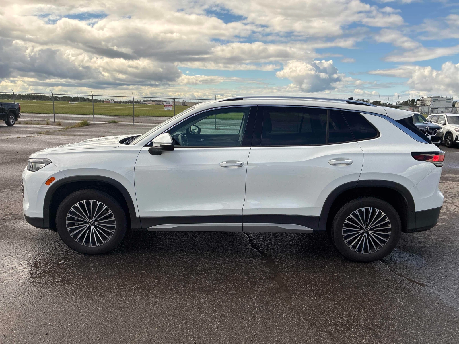 VW Tiguan * Comfortline * CARFAX * БЕЗ ПЪРВОНАЧАЛНА ВНОСКА, снимка 15 - Автомобили и джипове - 56028695