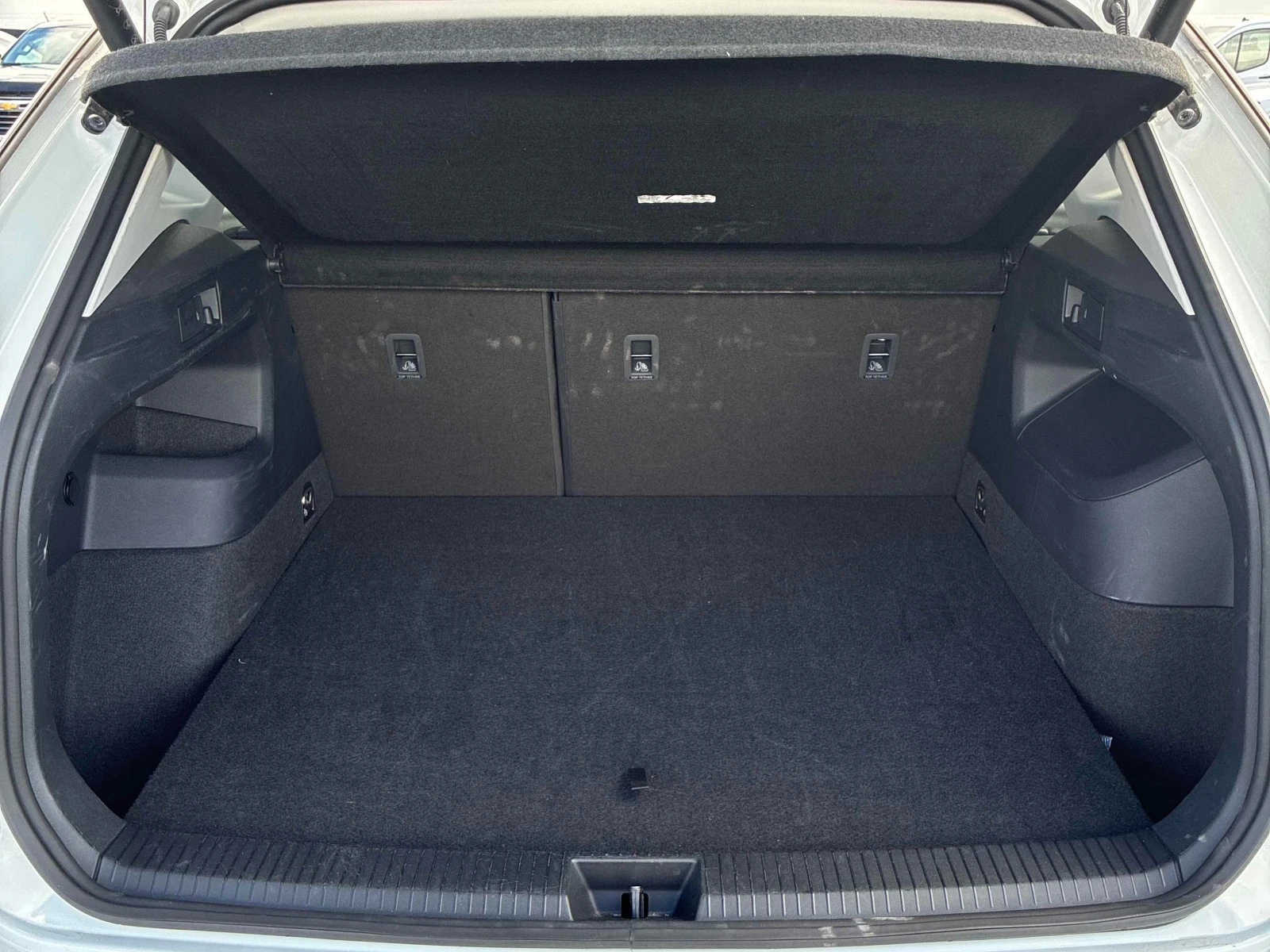 VW Tiguan * Comfortline * CARFAX * БЕЗ ПЪРВОНАЧАЛНА ВНОСКА, снимка 12 - Автомобили и джипове - 56028695