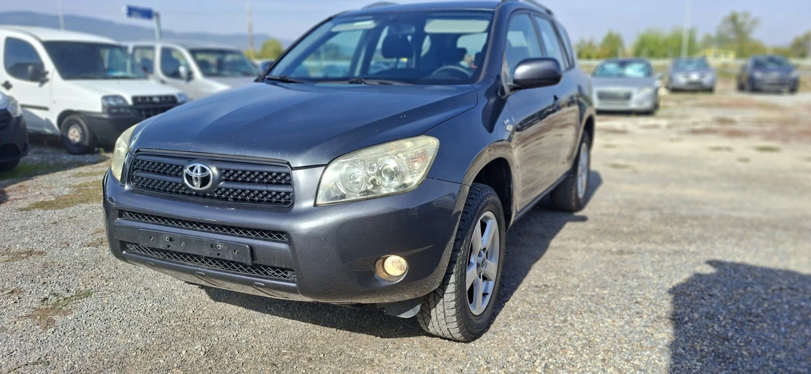 Toyota Rav4 2.2 D4D, снимка 2 - Автомобили и джипове - 56392481