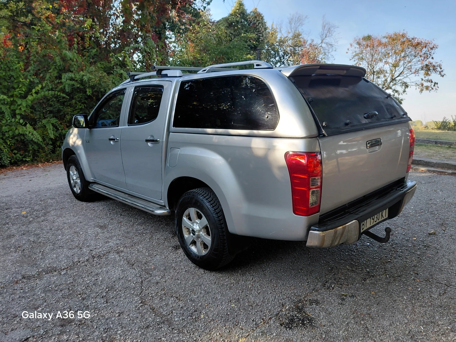 Isuzu D-max, снимка 3 - Автомобили и джипове - 56442864