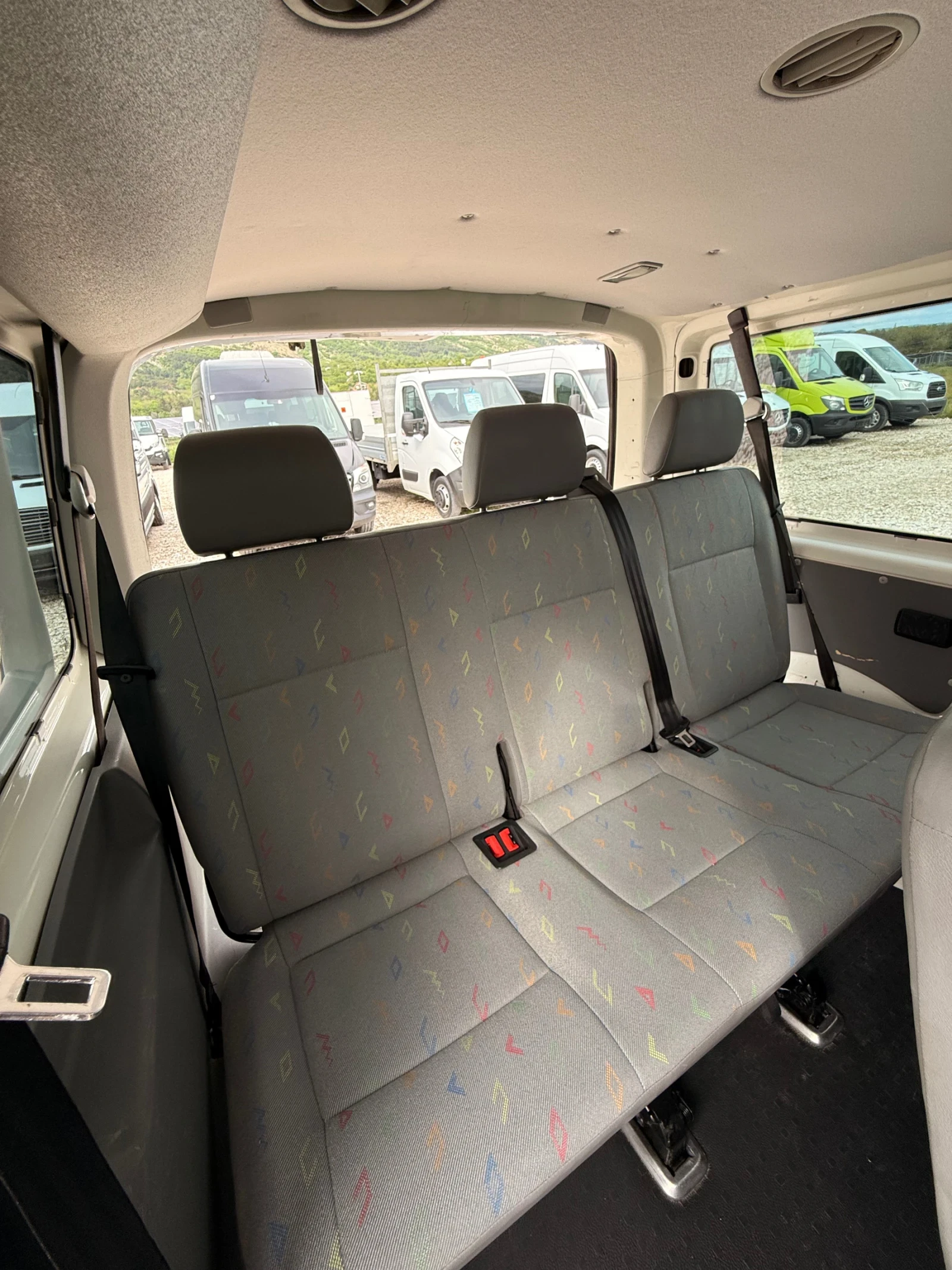 VW T5 1.9TDi-9местен-КЛИМАТИК - изображение 10