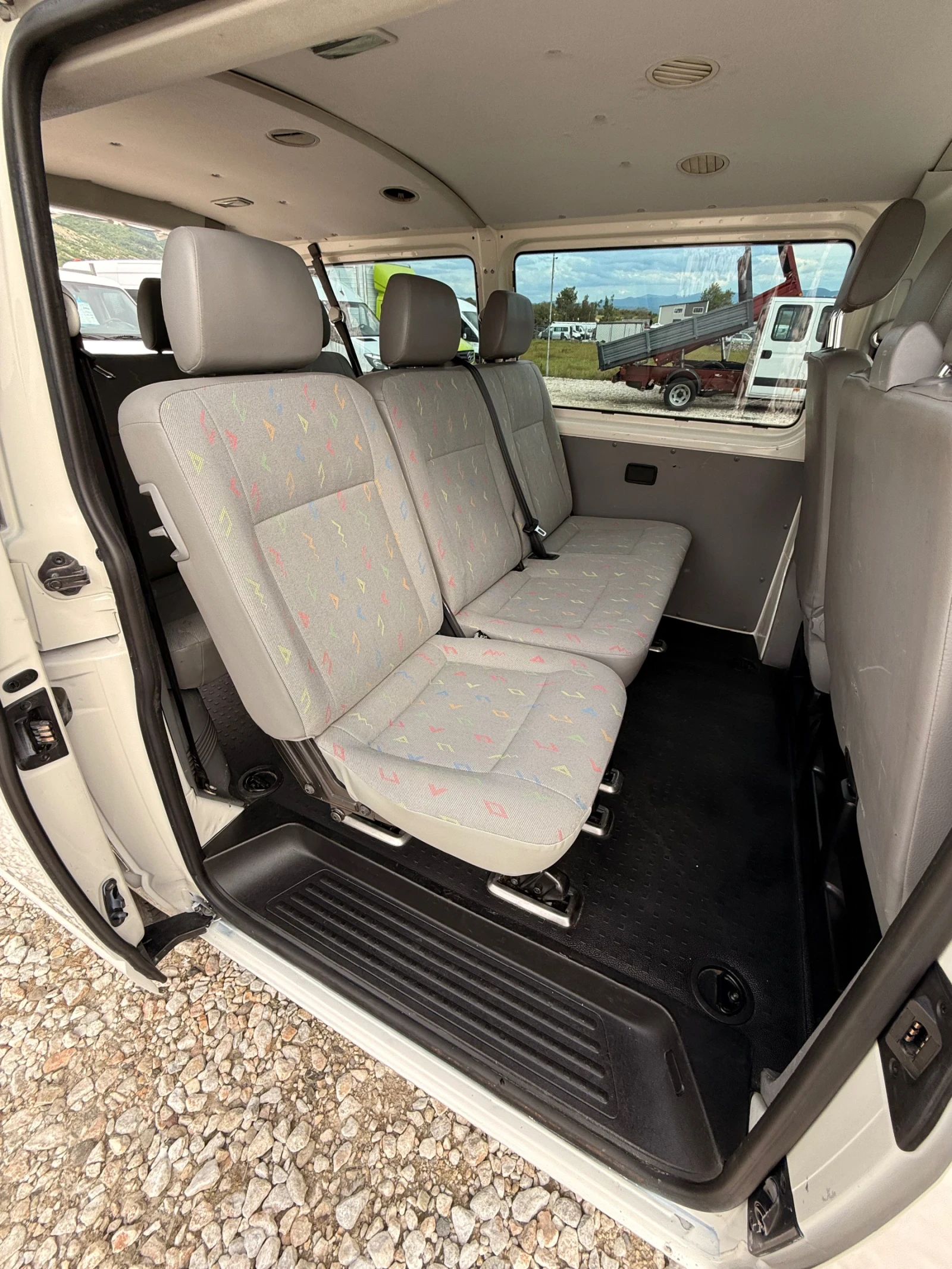 VW T5 1.9TDi-9местен-КЛИМАТИК - изображение 9