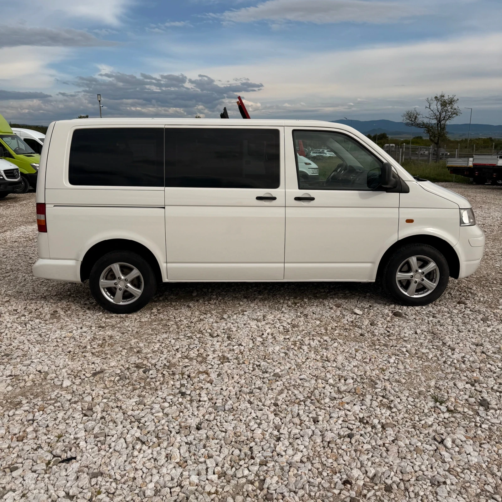 VW T5 1.9TDi-9местен-КЛИМАТИК - изображение 6