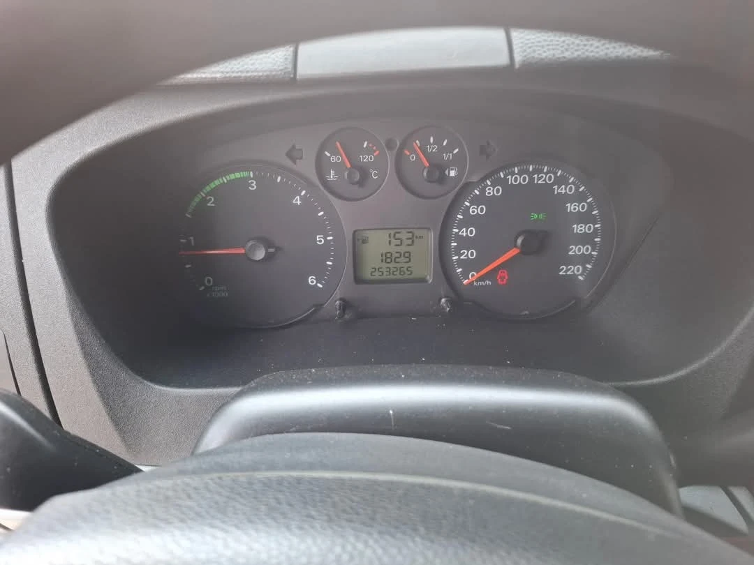 Ford Transit 2.2 - изображение 10