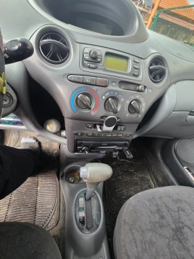 Toyota Yaris, снимка 9