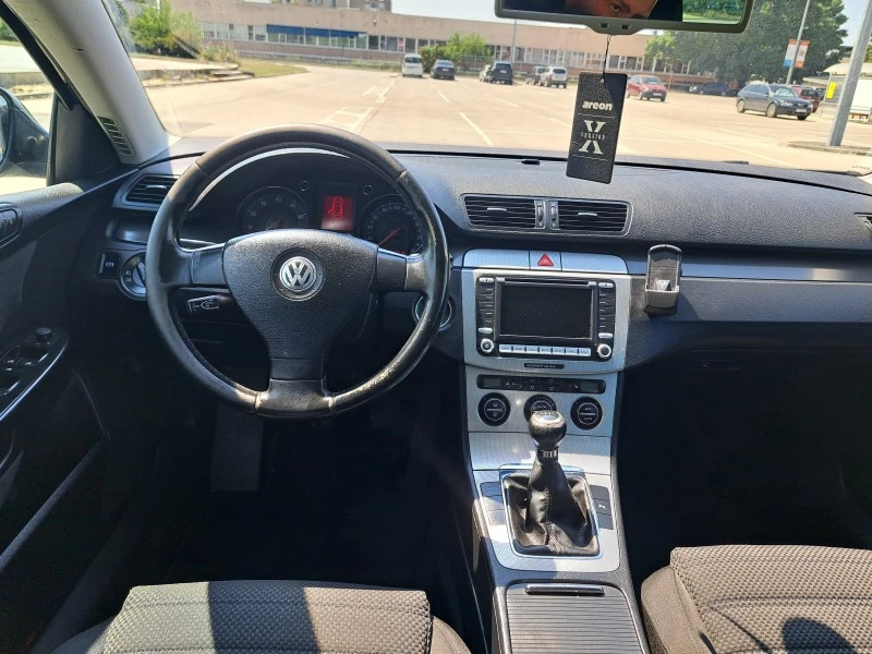 VW Passat 2.0 I, снимка 12 - Автомобили и джипове - 41746470