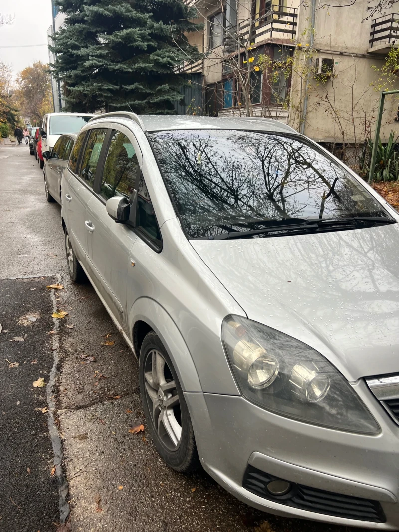 Opel Zafira, снимка 9 - Автомобили и джипове - 47959229