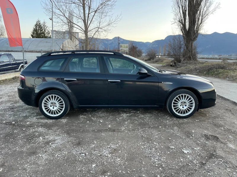 Alfa Romeo 159 sportwagon 1.9GTD-150-NAVI-ITALIA, снимка 4 - Автомобили и джипове - 49366963