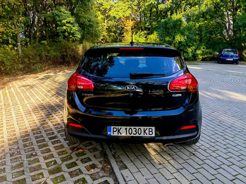 Kia Ceed 1.6 Бензин 135кс, снимка 6 - Автомобили и джипове - 52022188