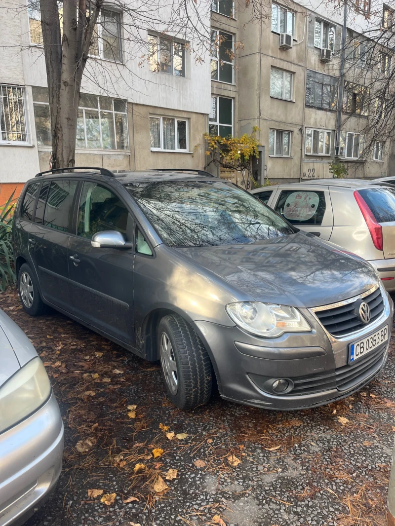 VW Touran 1.6 газ, снимка 4 - Автомобили и джипове - 52460501