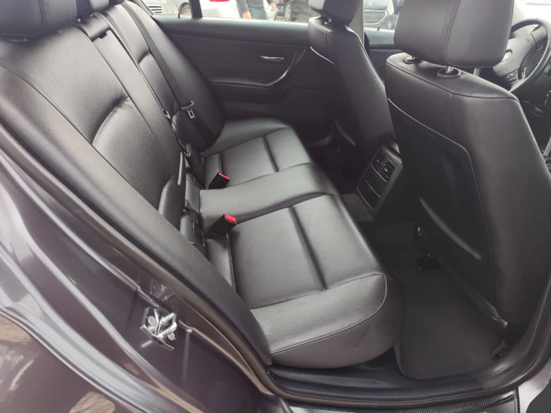 BMW 320  АВТОМАТИК / НАВИГАЦИЯ / 163hp, снимка 11 - Автомобили и джипове - 52386698