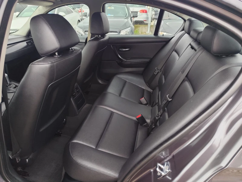 BMW 320  АВТОМАТИК / НАВИГАЦИЯ / 163hp, снимка 12 - Автомобили и джипове - 52386698