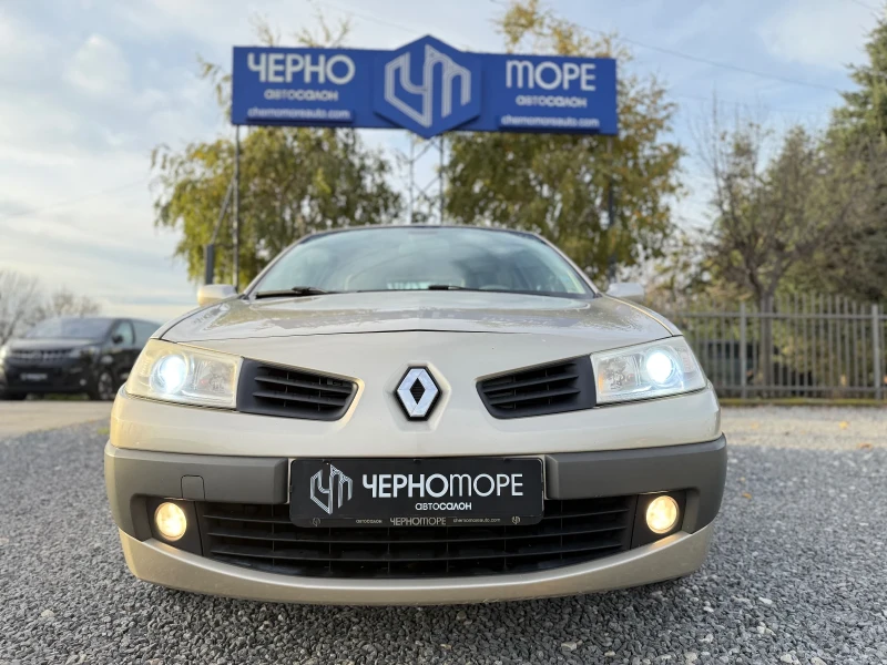 Renault Megane 1.6i Tech Line Luxury , снимка 2 - Автомобили и джипове - 52465652