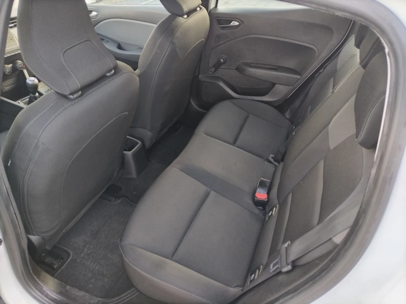 Renault Clio 1.0TCe100к.с., снимка 13 - Автомобили и джипове - 52875682