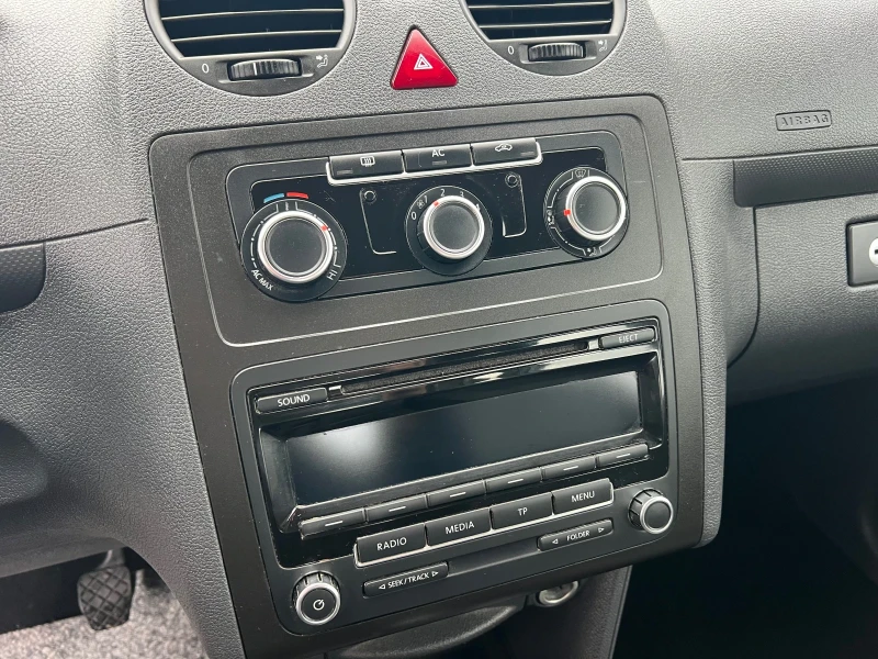 VW Caddy 2.0 110 4х4 пътник Нов внос Австрия, снимка 13 - Автомобили и джипове - 53055458