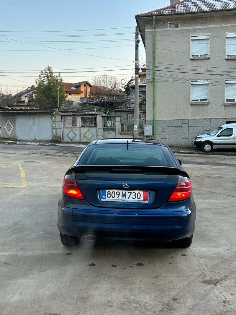 Mercedes-Benz C 230, снимка 4 - Автомобили и джипове - 53140717