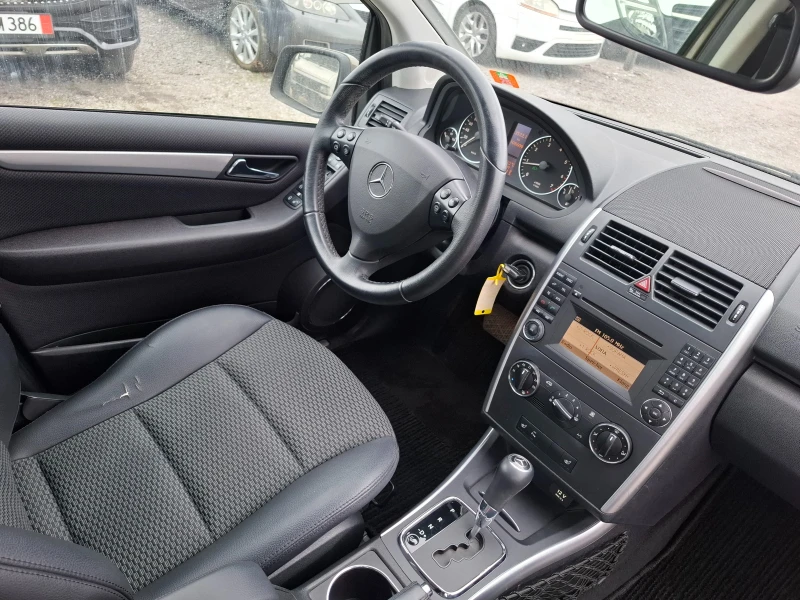 Mercedes-Benz A 170 115к.с. 108000км. ТОП!!!  AUTOMAT , снимка 11 - Автомобили и джипове - 53468026