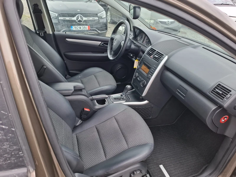 Mercedes-Benz A 170 115к.с. 108000км. ТОП!!!  AUTOMAT , снимка 8 - Автомобили и джипове - 53468026